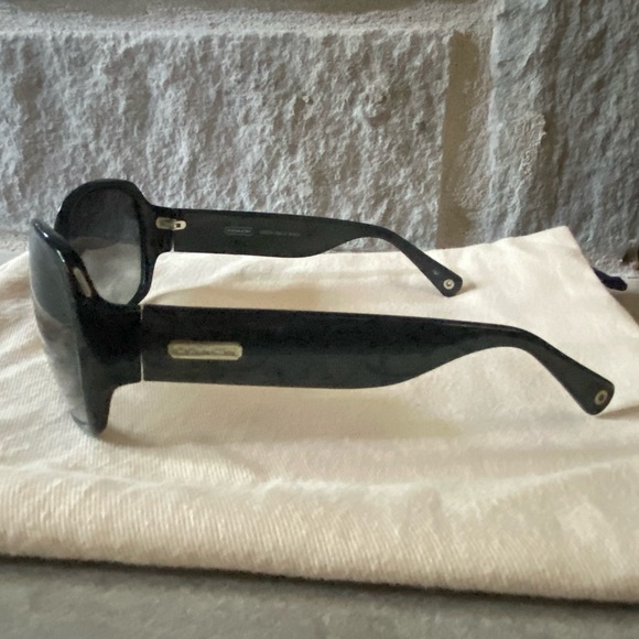 Coach sunglasses - Picture 2 of 3